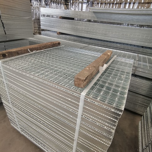 如何辨別劣質(zhì)鋼格板？看這4個細節(jié)，避免安全隱患