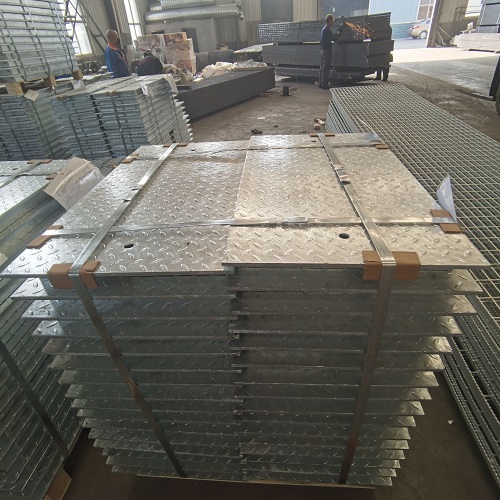 海上平臺(tái)防滑鋼格板：抗鹽霧腐蝕技術(shù)詳解！