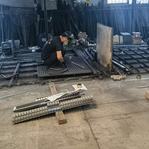 工程人必備！鋼格柵的6種實(shí)用場(chǎng)景解析