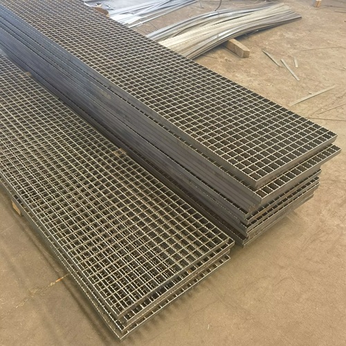 為什么說鋼格柵是工程建設(shè)的 “全能選手”？