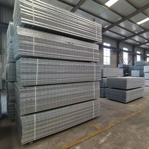 你以為它只是工廠標(biāo)配？鋼格柵的創(chuàng)意變身太驚艷了